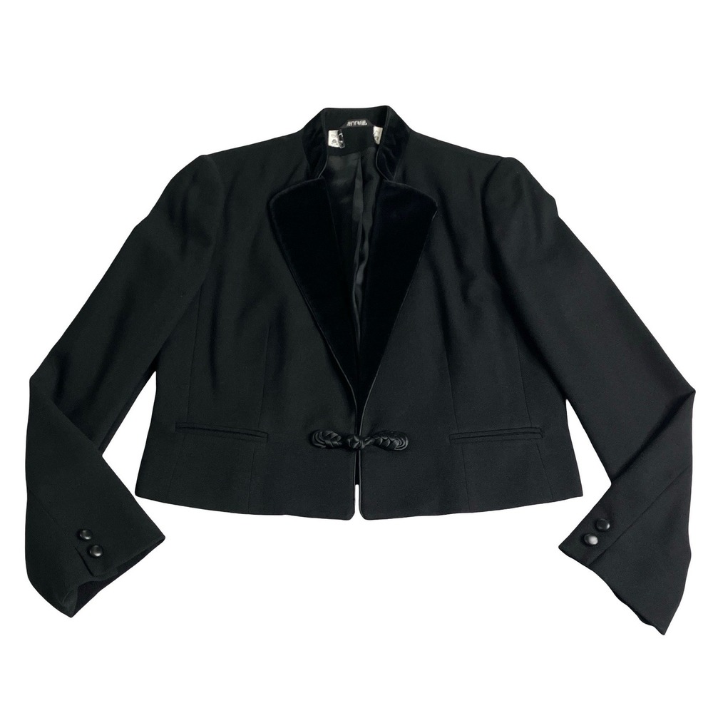Vintage Black Wool Bolero Jacket Womens 12 Velvet Collar Frog Closure Gothic USA